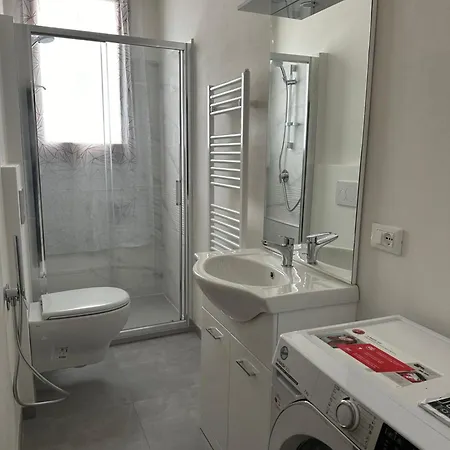 Ubytování v soukromí Jf Yellow - Ideal Location Away From The Crowds And Close To The Tramline Stop - Only Female Guests Or Couples *